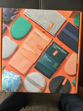 Coral Exfoliating Stretch Wash Cloth - Gentle Daily Cleanser